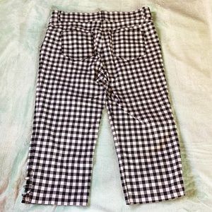 Verve Blues Pants & Jumpsuits - Verve Blues White and Black Gingham Capris Verve Blues Pants & Jumpsuits - Verve Blues White and Black Gingham Capris